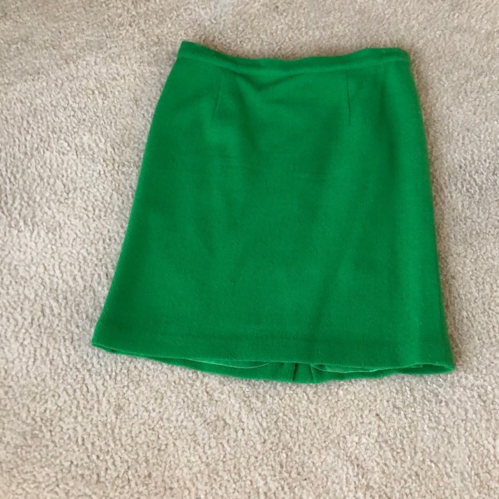 Etoile Straight skirt Apple Green.